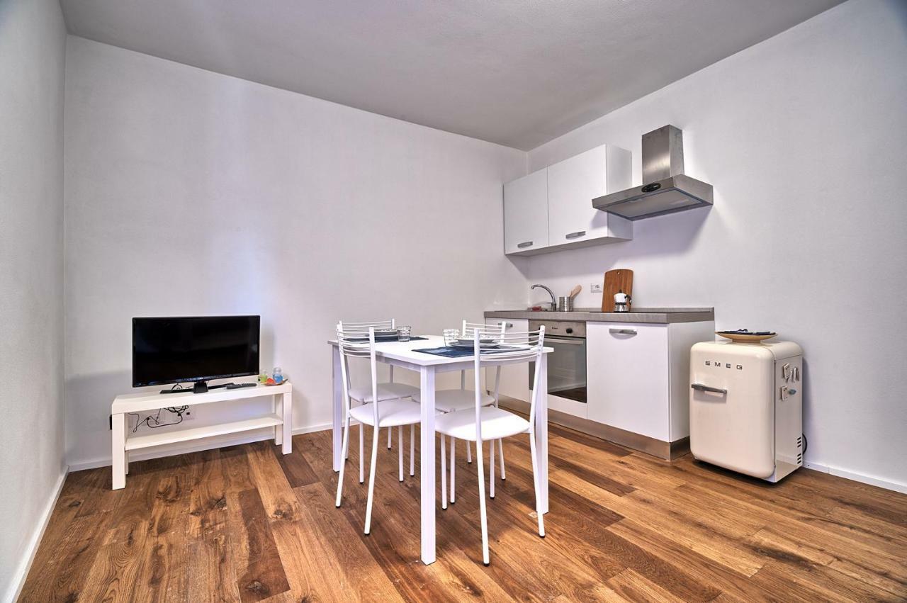 Marina Apartments Коліко Екстер'єр фото